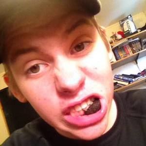 Meet your Posher, Corben